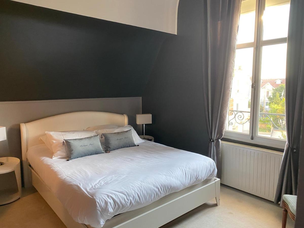 Miramar Parc Bed & Breakfast Роаян Екстериор снимка